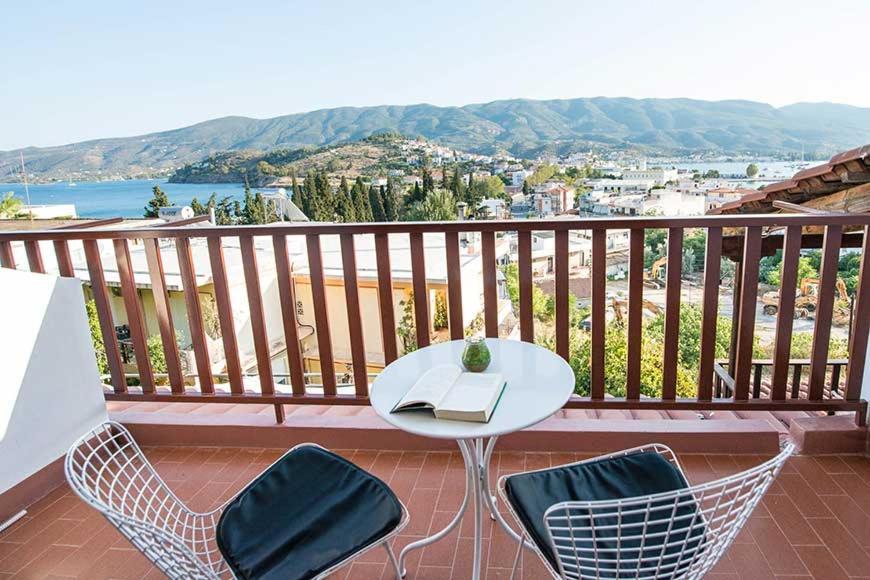 Sophie'S Apartment 1&2 Poros Town エクステリア 写真